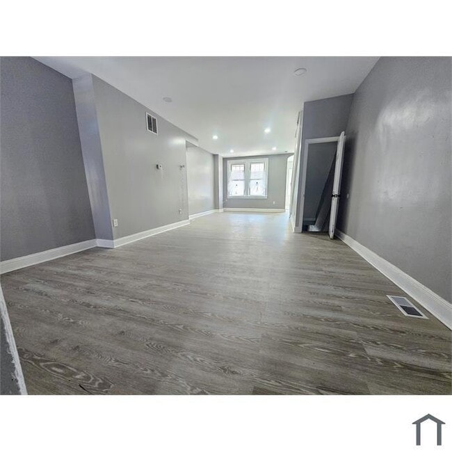 Photo - 3 Bedroom 2 Bathrooms