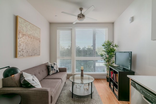 Yukon Flats, Studio - Living Room.jpg - Yukon Flats