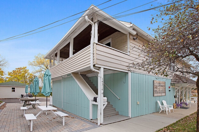 Photo - 14314 Beacon Ave Unidad 1