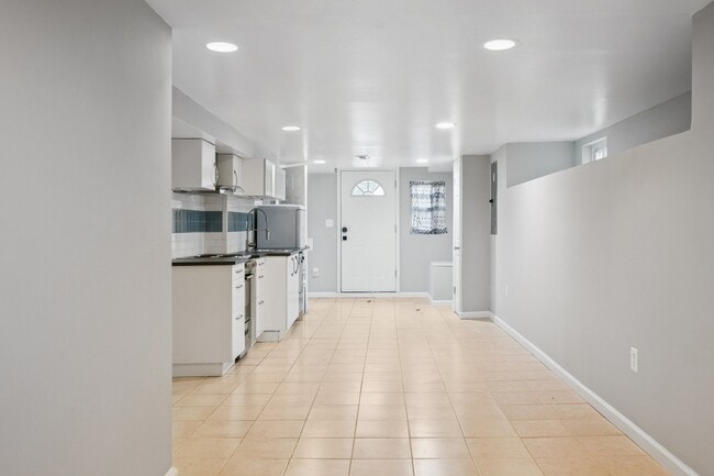 Photo - 608 Opus Ave