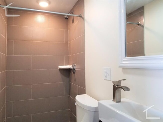 Photo - 23 Weitz St