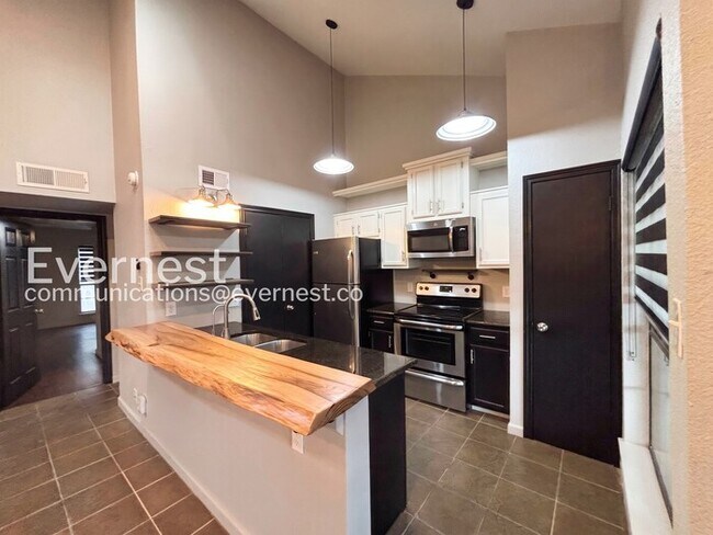 Photo - 8611 Datapoint Dr Unit Apartment 60