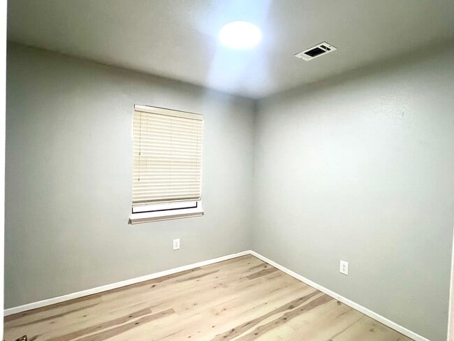 Photo - 2407 Ventura Dr