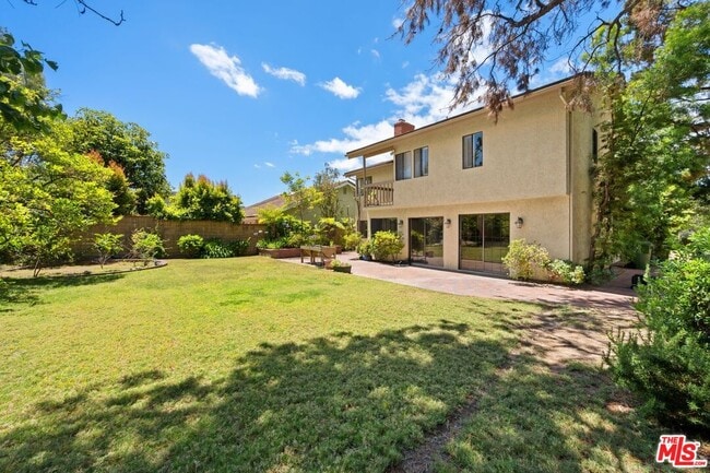 1844 Michael Ln