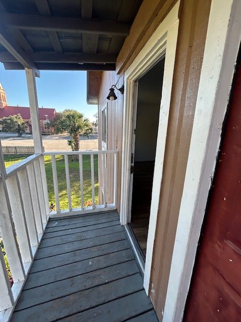 Photo - 211 W Washington St