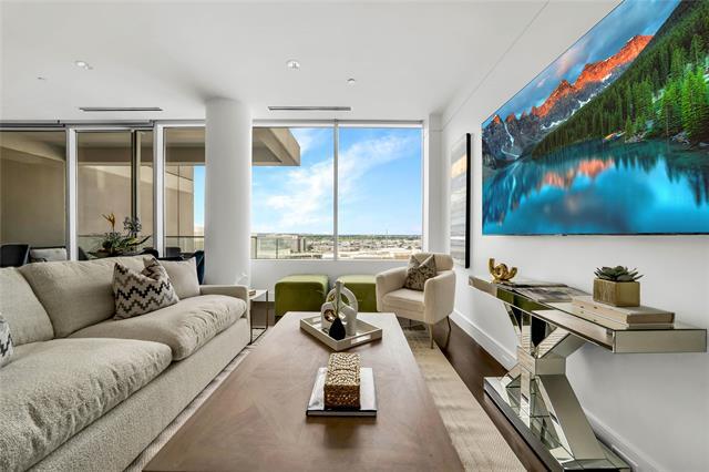 Photo - 2408 Victory Park Ln Unit 832