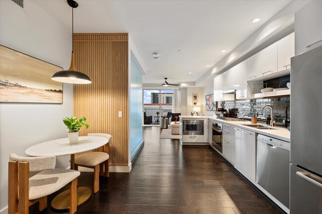 Photo - 4422 N 75th St Unit 6002