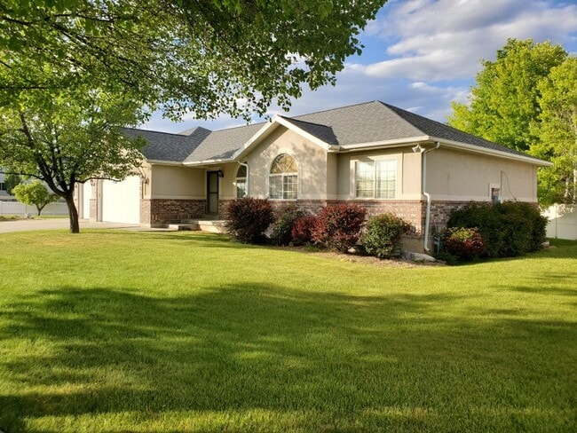 Photo - 1614 Brigadoon Park Dr
