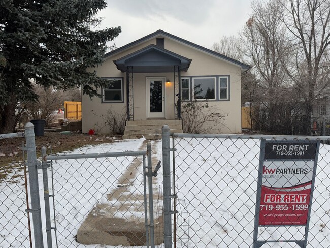 Building Photo - Charming Newly Remodeled 3-Bedroom Ranch Home with Modern Upgrades!