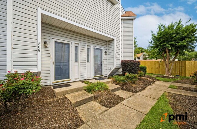 Photo - 2 Bed 2.5 Bath renovated townhome Virginia Beach