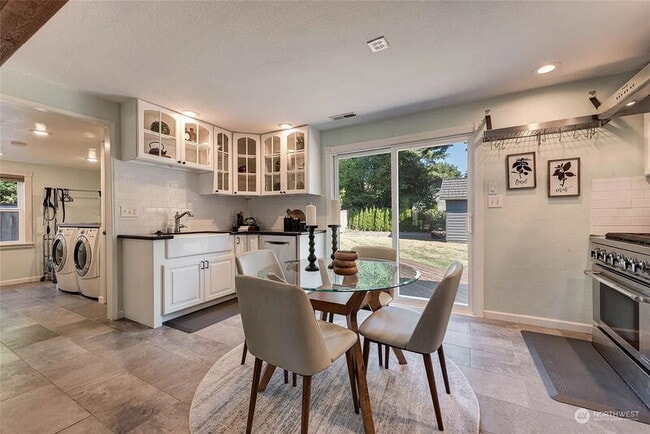 Photo - 9772 NE 124th Pl