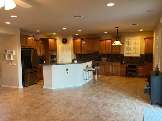 Photo - 18137 W Orchid Ln