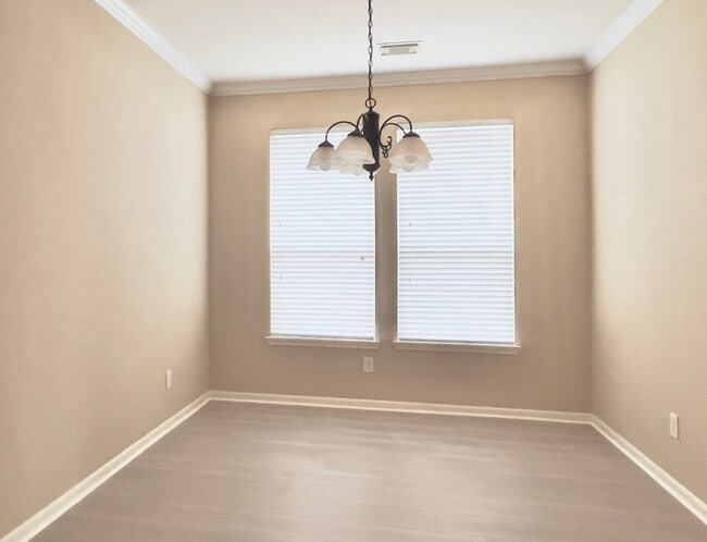 Photo - 719 Pickett Hill Ln