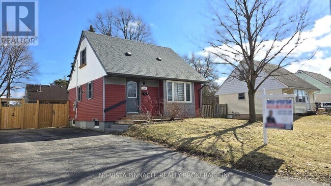Photo - 1243 Landor St