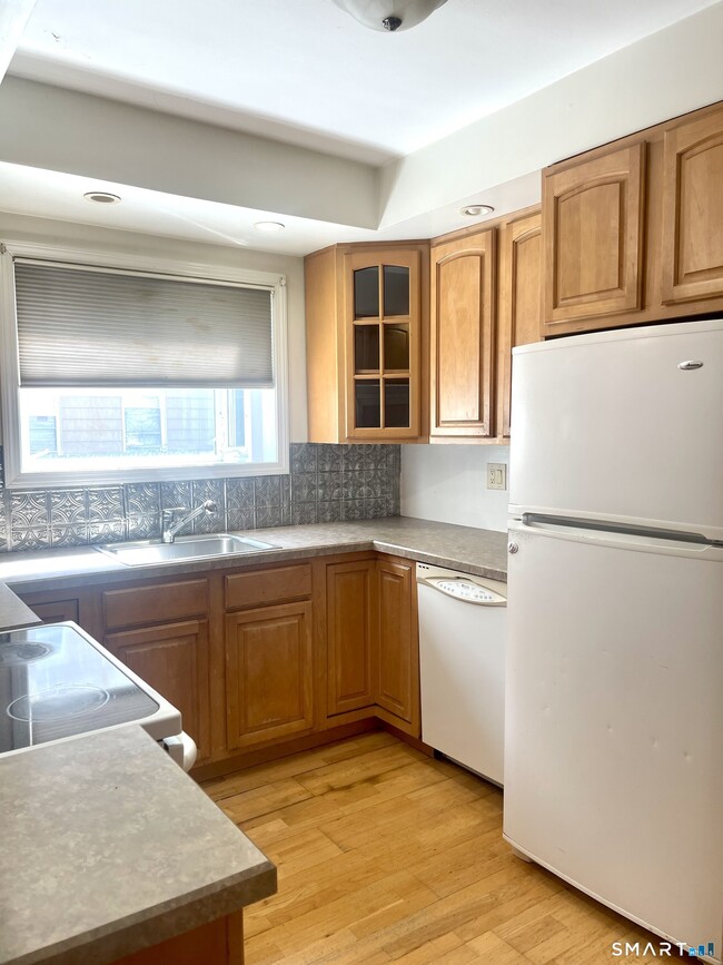 Photo - 155 William St Unit 1
