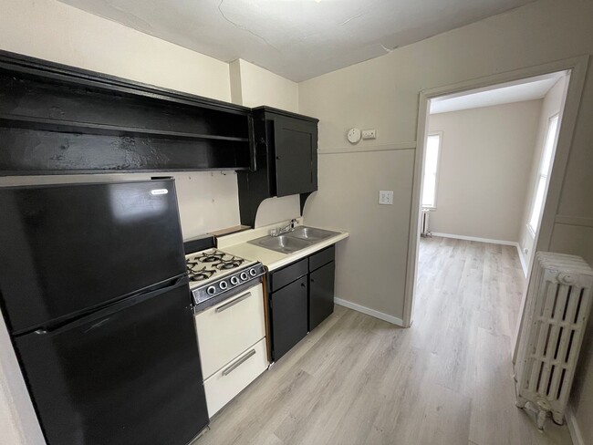 Photo - Biston Apartments