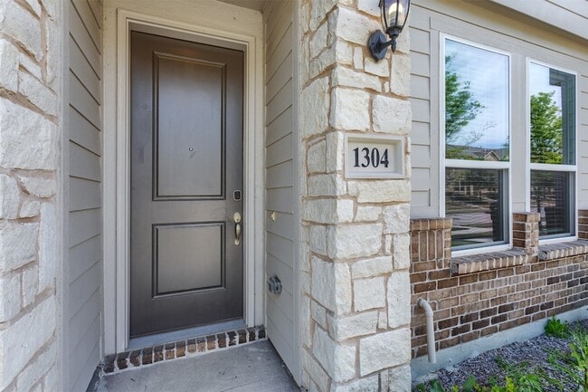 Photo - 1304 Pebblebrook Dr