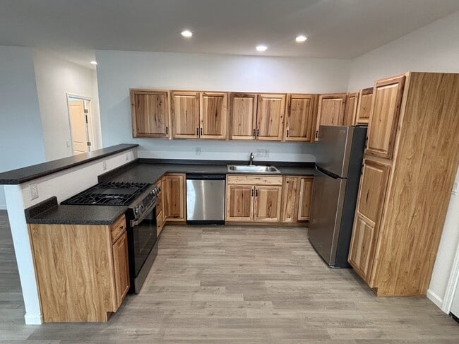 Photo - Beautiful country living!