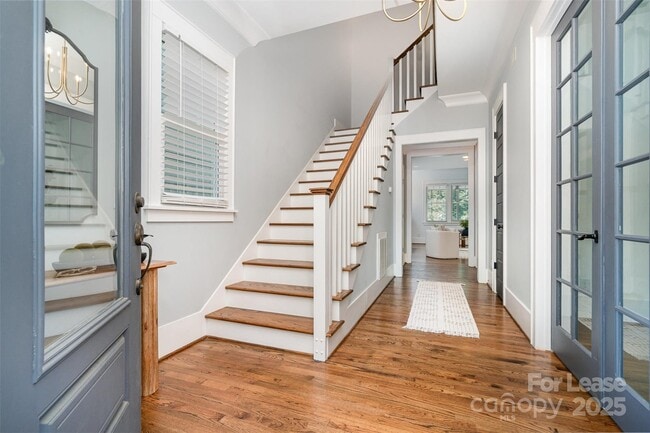 Photo - 710 Morgan Park Dr