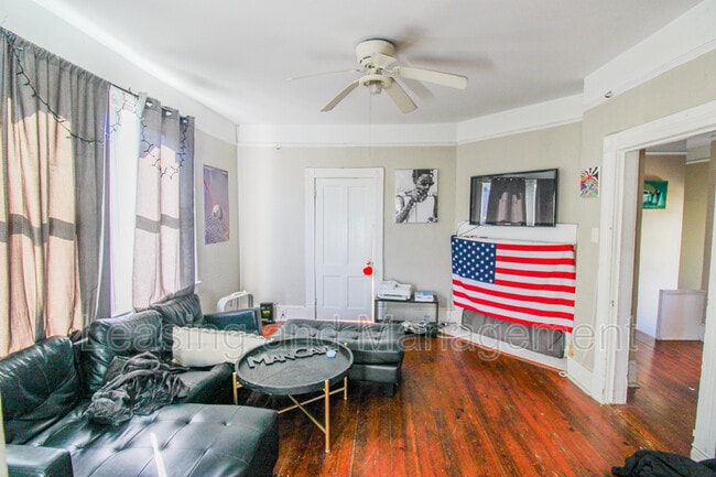 Photo - 80 Pitt St Unit B