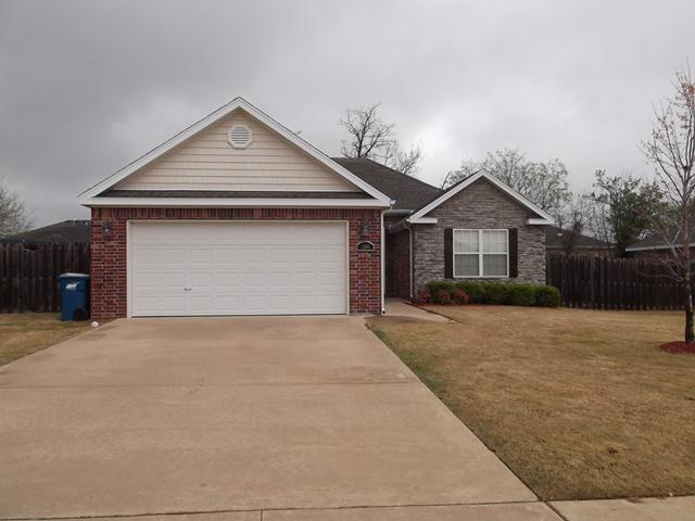 Photo - 2306 SW Huntwick Ave