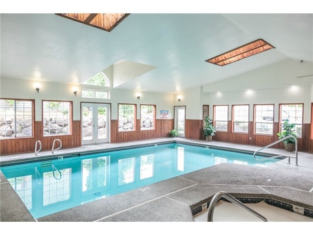 Photo - 16817 Larch Way Unit c106