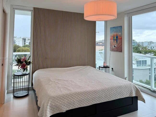 Photo - 9821 E Bay Harbor Dr Unit 801