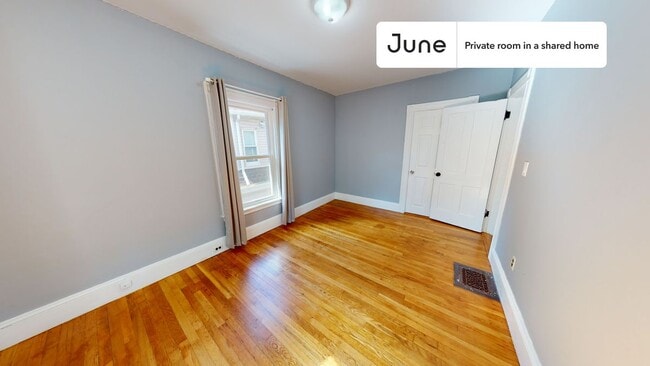 Photo - Room in Shared 7 bed/2 bath home Unit D