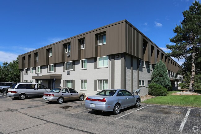 Harper House Apartments - Harper House Apartments