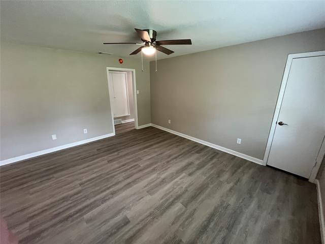 Photo - 405 Highcrest Dr