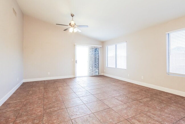 Photo - 3320 W Glass Ln