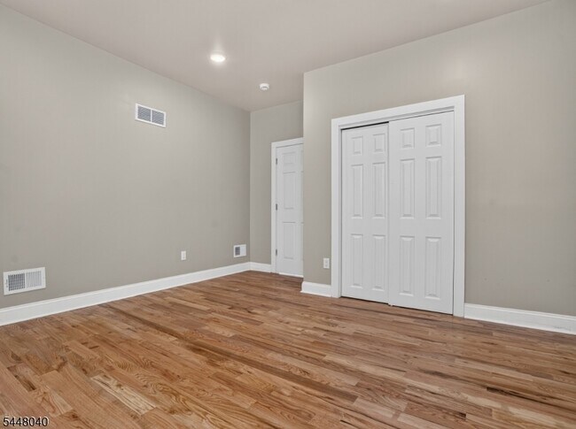 882 S 14th St Unit 1