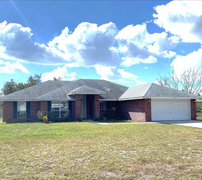 Deltona - 4 Bedroom, 2 Bathroom - $2,195.00 - Deltona - 4 Bedroom, 2 Bathroom -  $2,195.00 Casa