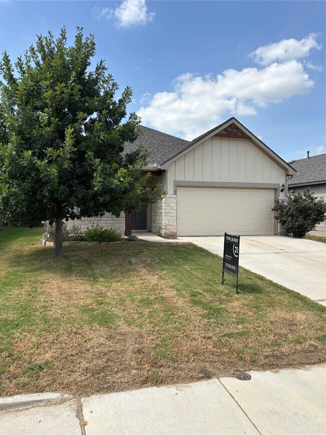 Photo - 1101 Cliffbrake Wy