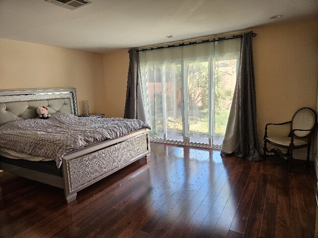 Photo - 3500 El Cortez Ave