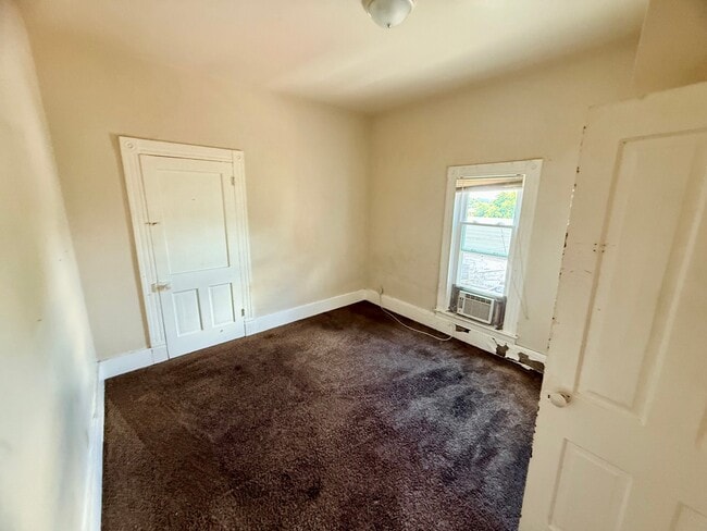 Photo - 222 W Washington St Unit 5