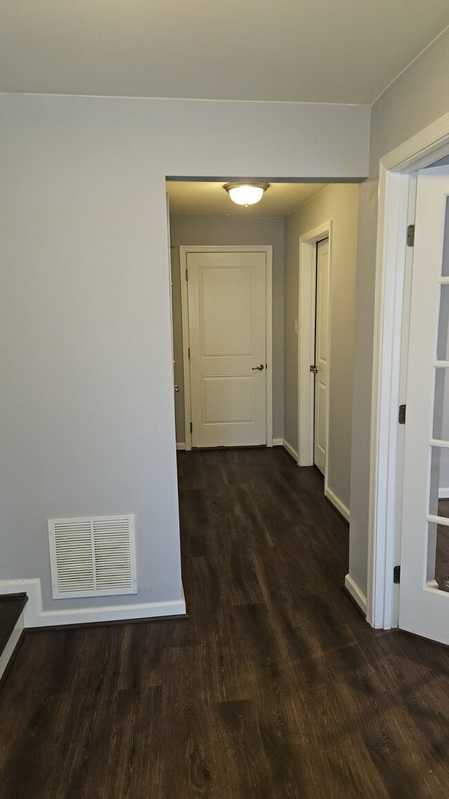 Photo - 607 N Atwater Dr