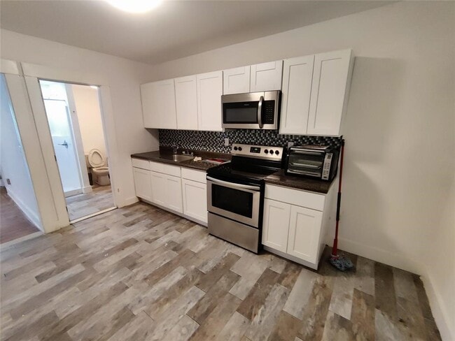 276 Main St Unit 1R