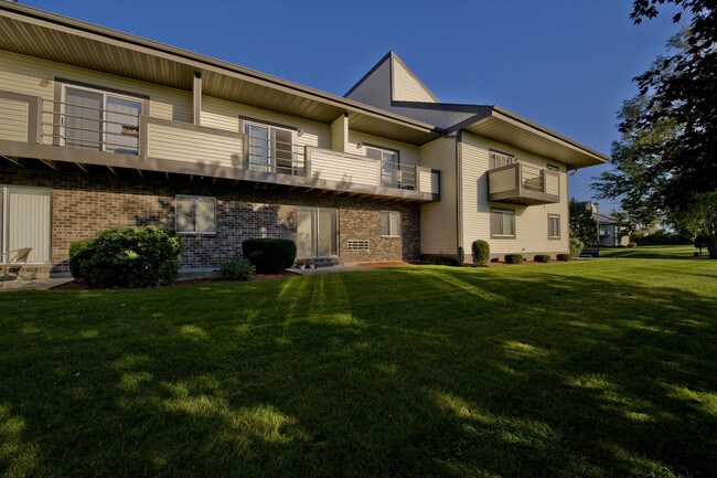 Photo - Pine Cove Apartments