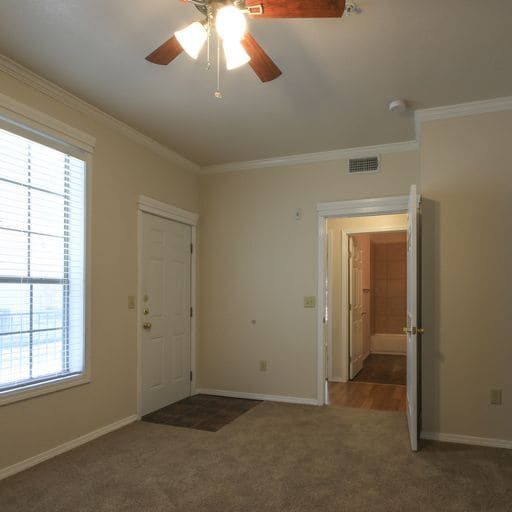 2 BR Entrance