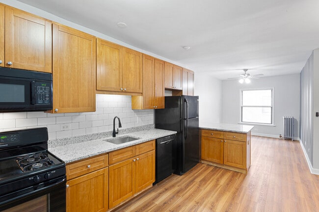 Photo - 1702 W Juneway Terrace Unit 3C