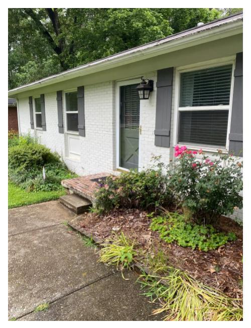 Photo - 322 Crestview Cir (Roswell, GA)