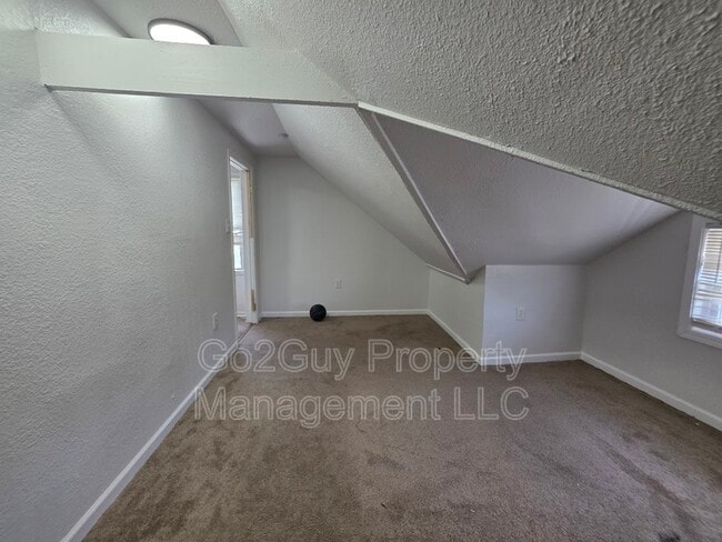 Photo - 20107 Moross Rd