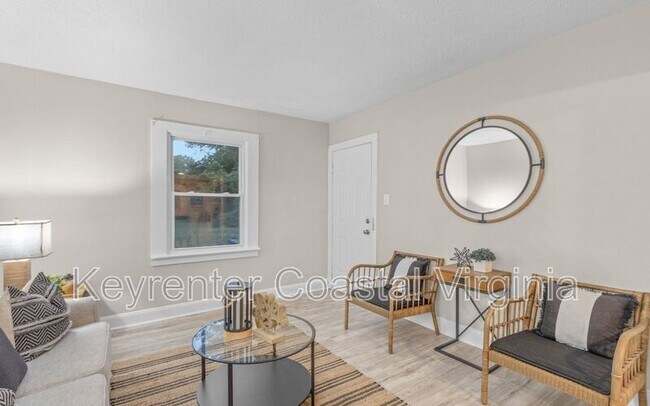 Photo - 509 Ryland St Unit A