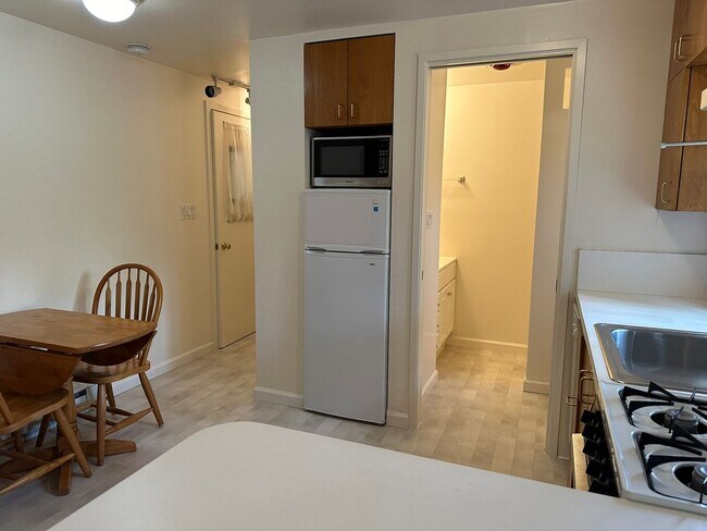 Photo - 442-442A Judson Avenue Unit In-Law