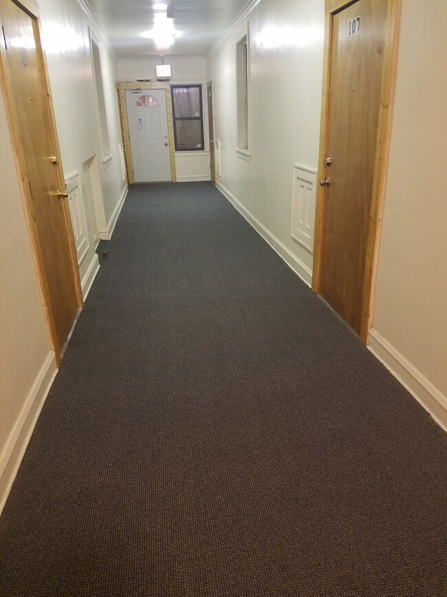 Photo - 1155 W 83rd St