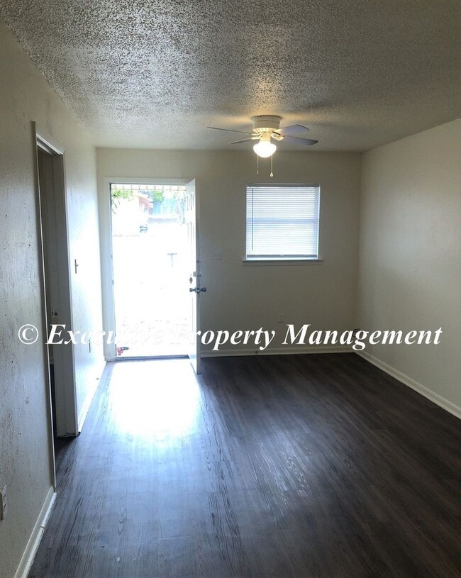 Photo - 506 Sunset Ln Unit B