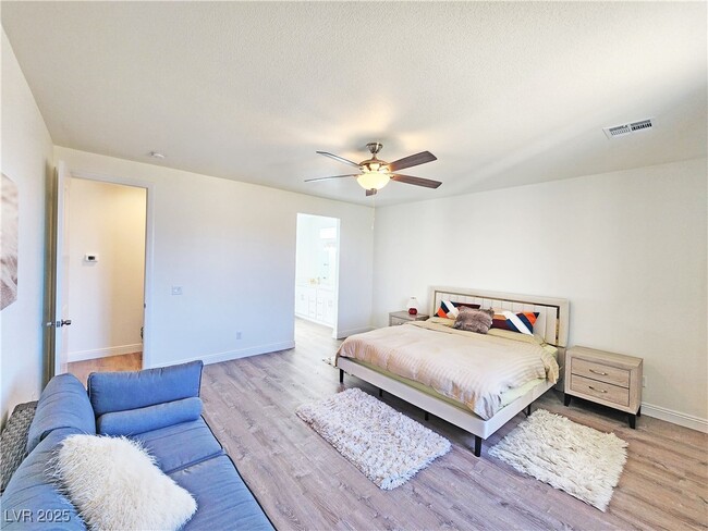 Building Photo - 6660 Stubblefield Dr Rental