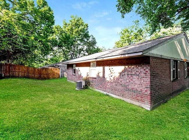 6952 Angora Way