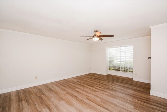 Photo - 8511 Ariel St